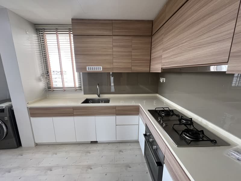 Sea Horizon, 1 Pasir Ris Rise, 3 Bedrooms, 1,109 sqft, Executive Condominium For Rent, by Nesh Patel, 500124415 - Kitchen - PropertyGuru.com.sg