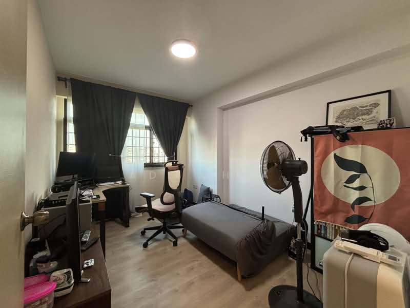 592B Montreal Ville, 592B Montreal Link, 3 Bedrooms, 1,001 sqft, HDB Flat For Sale, by Ade Chua, 500124428 - Common Bedroom #1 - PropertyGuru.com.sg
