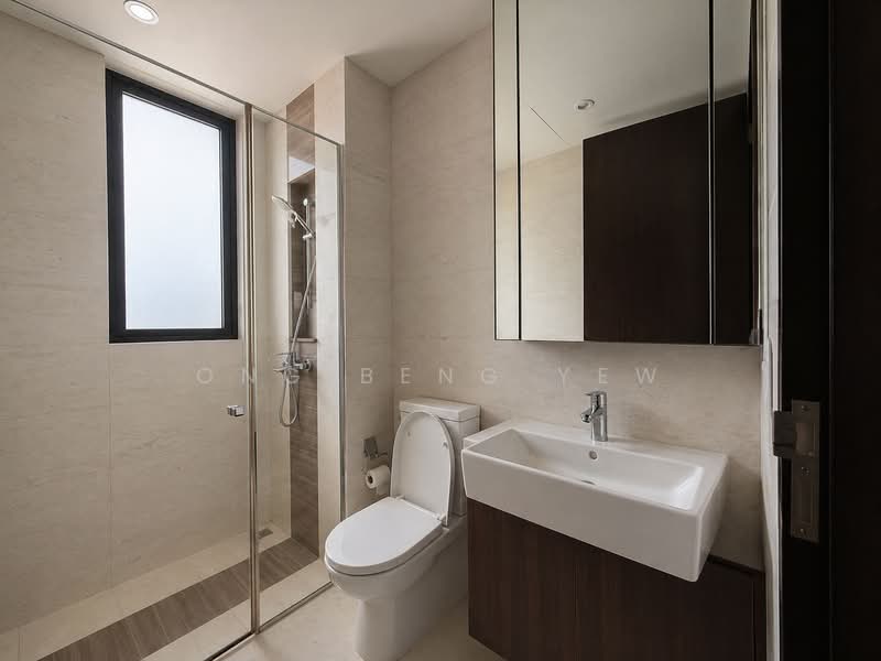 💎💎💎Timeless Landed Living • Prime Enclave💎💎💎, Seletar Green / Ang Mo Kio, 5 Bedrooms, 4,453 sqft, Semi-Detached House For Sale, by Ong Beng Yew, 500124437 - Bathroom - PropertyGuru.com.sg