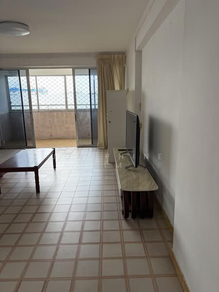 621 Bedok Reservoir Road, 621 Bedok Reservoir Road, 3 Bedrooms, 1,301 sqft, HDB Flat For Rent, by Josephine Lim, 500124442 - Living Room - PropertyGuru.com.sg