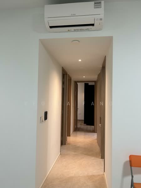 KI Residences At Brookvale, 10 Brookvale Drive, 3 Bedrooms, 936 sqft, Condominium For Rent, by Regina Fang, 500124452 - Corridor - PropertyGuru.com.sg