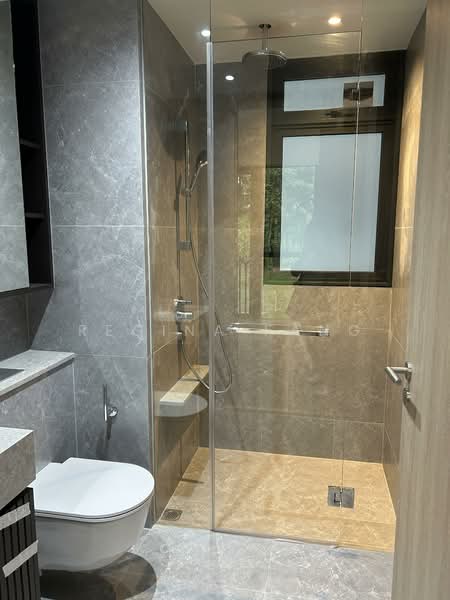 KI Residences At Brookvale, 10 Brookvale Drive, 3 Bedrooms, 936 sqft, Condominium For Rent, by Regina Fang, 500124452 - Bathroom - PropertyGuru.com.sg