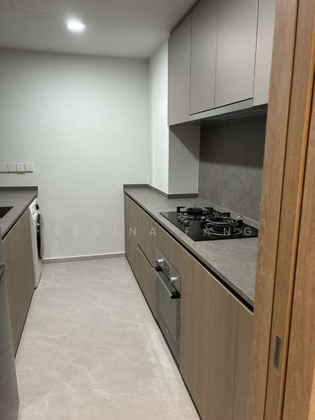 KI Residences At Brookvale, 10 Brookvale Drive, 3 Bedrooms, 936 sqft, Condominium For Rent, by Regina Fang, 500124452 - Kitchen - PropertyGuru.com.sg