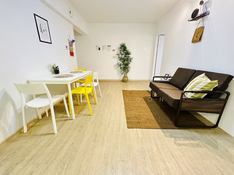 Ivory Heights, 122 Jurong East Street 13, Room Rental, 120 sqft, Condominium For Rent, by Steve Voon, 500124461 - Living Room - PropertyGuru.com.sg