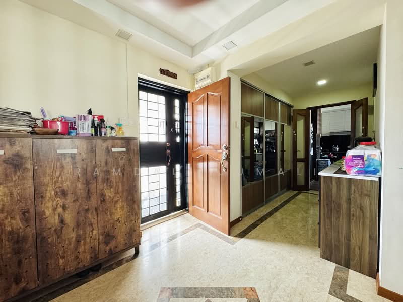 496B Tampines Street 43, 496B Tampines Street 43, 3 Bedrooms, 1,356 sqft, HDB Flat For Sale, by Ramdali Jumali, 500124464 - Entrance - PropertyGuru.com.sg
