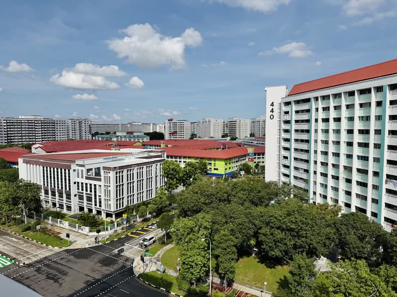 496B Tampines Street 43, 496B Tampines Street 43, 3 Bedrooms, 1,356 sqft, HDB Flat For Sale, by Ramdali Jumali, 500124464 - Exterior - PropertyGuru.com.sg