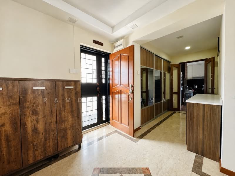 496B Tampines Street 43, 496B Tampines Street 43, 3 Bedrooms, 1,356 sqft, HDB Flat For Sale, by Ramdali Jumali, 500124464 - Entrance - PropertyGuru.com.sg