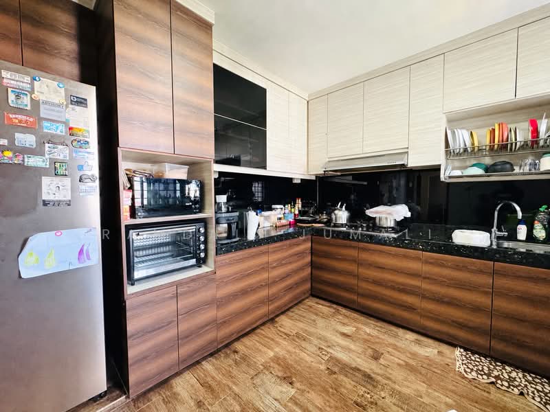 496B Tampines Street 43, 496B Tampines Street 43, 3 Bedrooms, 1,356 sqft, HDB Flat For Sale, by Ramdali Jumali, 500124464 - Kitchen - PropertyGuru.com.sg