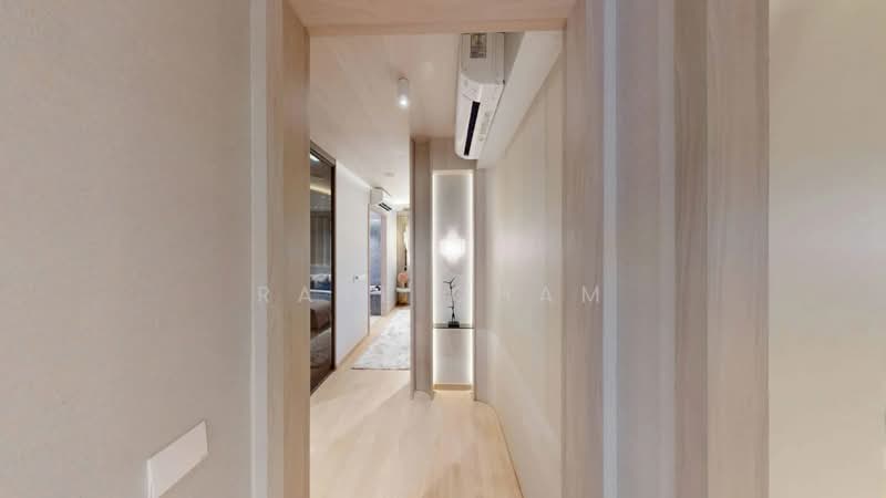 Union Square Residences, 28 Havelock Road,, 4 Bedrooms, 1,518 sqft, Condominium For Sale, by Raye Cham, 500124466 - Corridor - PropertyGuru.com.sg