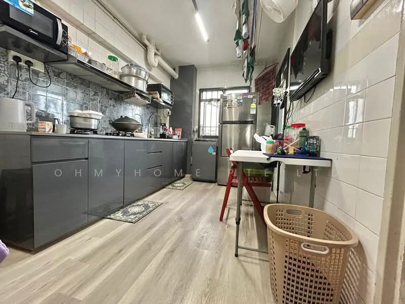 185D Rivervale Crescent, 185D Rivervale Crescent, 3 Bedrooms, 978 sqft, HDB Flat For Sale, by OHMYHOME PTE LTD, 500124502 - Kitchen - PropertyGuru.com.sg