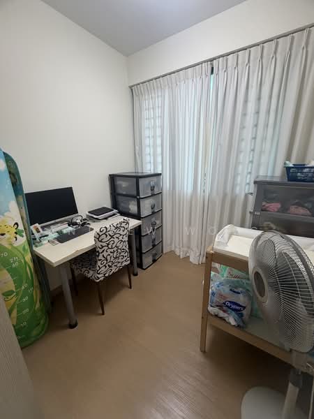 Treasure at Tampines, 5 Tampines Lane, 3 Bedrooms, 1,033 sqft, Condominium For Sale, by Andrew Wong, 500124512 - Study - PropertyGuru.com.sg