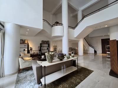 For Rent - The Colonnade