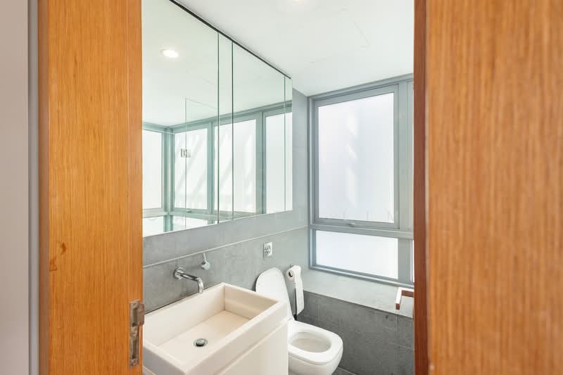 Gilstead TWO, 2 Gilstead Road, 2 Bedrooms, 775 sqft, Condominium For Sale, by Gabriel Lim, 500124520 - Bathroom - PropertyGuru.com.sg