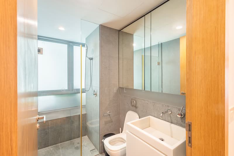 Gilstead TWO, 2 Gilstead Road, 2 Bedrooms, 775 sqft, Condominium For Sale, by Gabriel Lim, 500124520 - Bathroom - PropertyGuru.com.sg