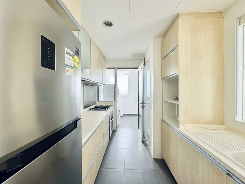 The Parc Condominium, 3 West Coast Walk, 4 Bedrooms, 1,421 sqft, Condominium For Rent, by Victor The, 500124528 - Kitchen - PropertyGuru.com.sg