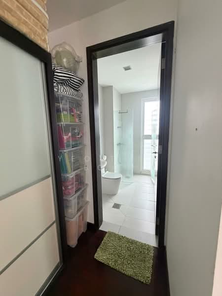 Wak Hassan Drive, , 6 Bedrooms, 4,355 sqft, Semi-Detached House For Sale, by Yeo Tong Boon, 500124533 - Bathroom - PropertyGuru.com.sg
