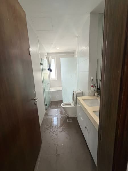 Wak Hassan Drive, , 6 Bedrooms, 4,355 sqft, Semi-Detached House For Sale, by Yeo Tong Boon, 500124533 - Bathroom - PropertyGuru.com.sg
