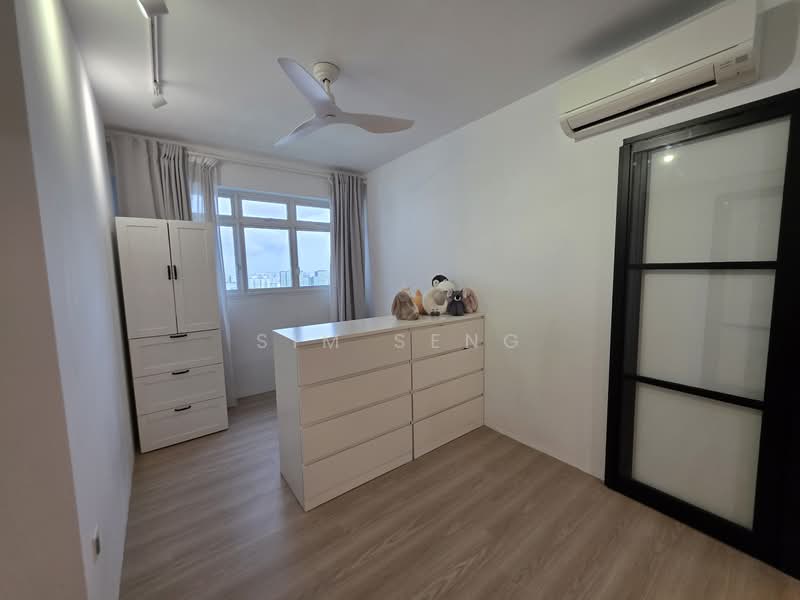 78 Lorong Limau, 78 Lorong Limau, 3 Bedrooms, 1,001 sqft, HDB Flat For Sale, by Sim Seng, 500124536 - Bedroom - PropertyGuru.com.sg