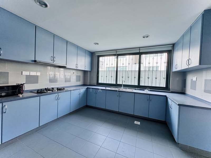 Windsor park estate, Windsor park estate, 6 Bedrooms, 6,000 sqft, Bungalow House For Rent, by Silvia Yang, 500124537 - PropertyGuru.com.sg