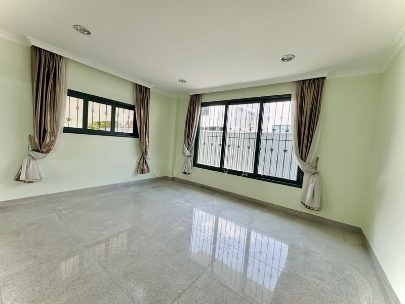 Windsor park estate, Windsor park estate, 6 Bedrooms, 6,000 sqft, Bungalow House For Rent, by Silvia Yang, 500124537 - PropertyGuru.com.sg