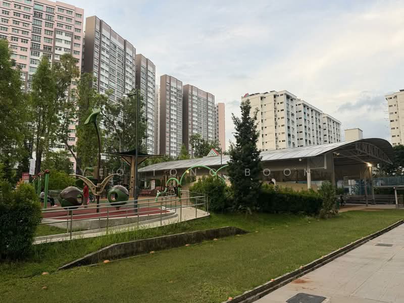 140 Bukit Batok Street 11, 140 Bukit Batok Street 11, 4 Bedrooms, 1,615 sqft, HDB Flat For Sale, by Yeo Tong Boon, 500124565 - Exterior - PropertyGuru.com.sg