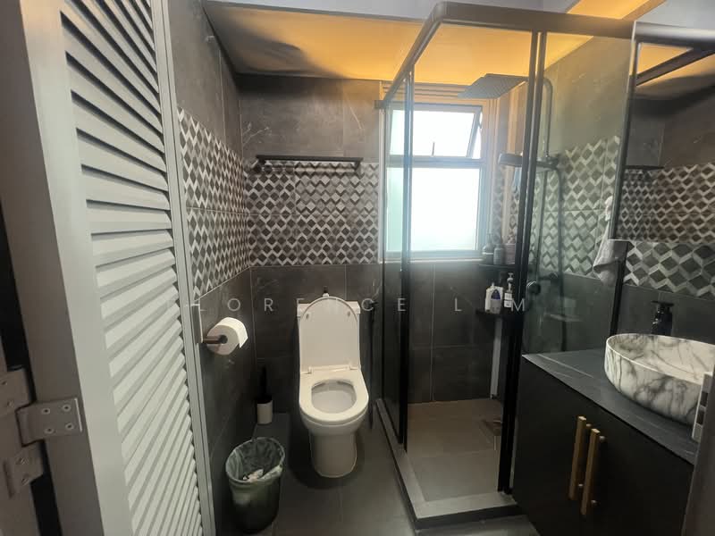 18C MacPherson Residency, 18C Circuit Road, 2 Bedrooms, 721 sqft, HDB Flat For Sale, by Florence Lim, 500124570 - Bathroom - PropertyGuru.com.sg