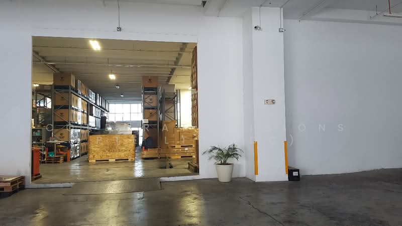 Space@Tampines / ramp-up / high ceiling, Tampines Area, near Ikea Tampines, 9,500 sqft, Warehouse For Rent, by DENNIS CHENG, 500124575 - Interior - CommercialGuru.com.sg