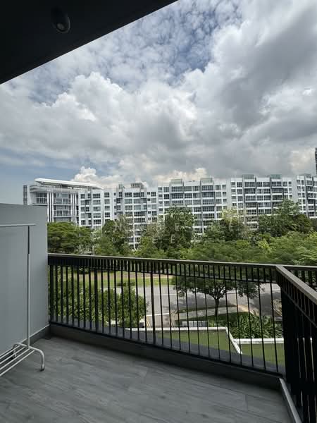 Rare High Ceiling 1+S in King Albert Park!, , 2 Bedrooms, 646 sqft, Condominium For Sale, by Annabelle Tee, 500124576 - Balcony - PropertyGuru.com.sg