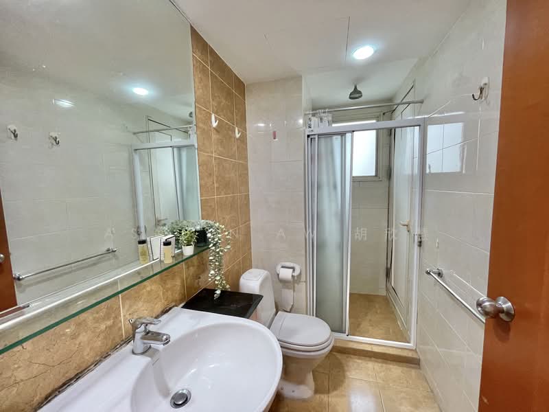 Lilydale, 552 Yishun Ave 6, 3 Bedrooms, 1,195 sqft, Condominium For Sale, by Ashlyn Aw 胡欣慧, 500124578 - Bathroom - PropertyGuru.com.sg