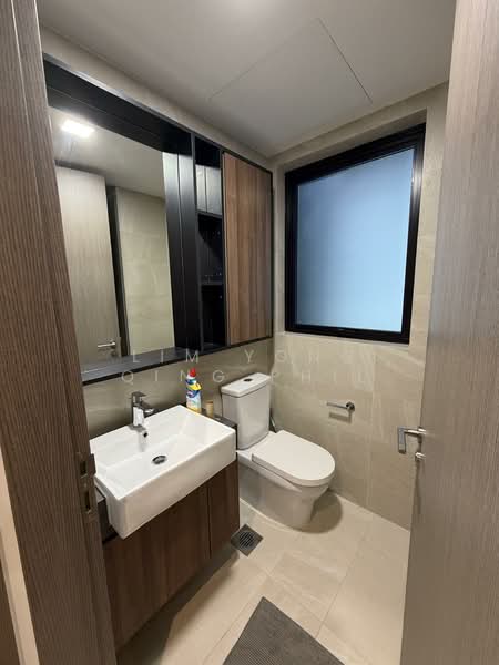 Kent Ridge Hill Residences, 62 South Buona Vista Road, 3 Bedrooms, 1,044 sqft, Condominium For Rent, by Lim Yong Qing Phil, 500124583 - Bathroom - PropertyGuru.com.sg