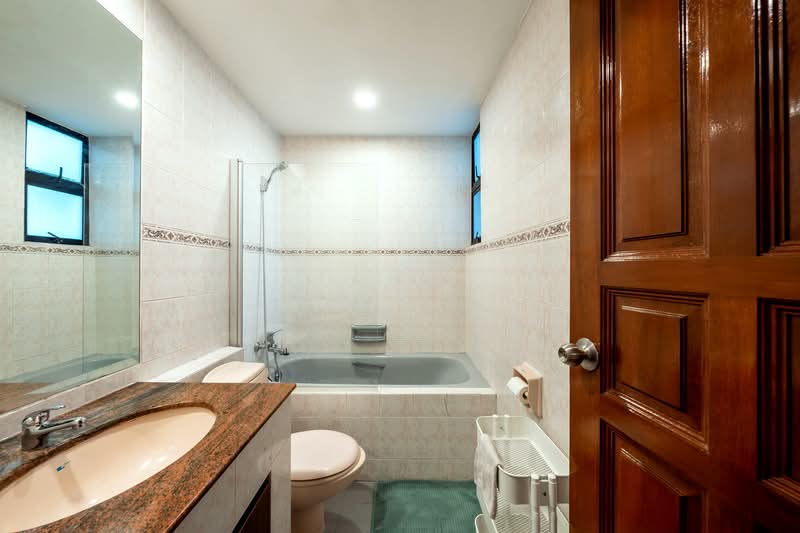 Bayville Condo, 42 South Buona Vista Road, Room Rental, 226 sqft, Condominium For Rent, by Cove, 500124587 - Bathroom - PropertyGuru.com.sg