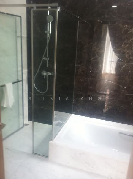 Seletar Green View, Seletar Green View, 5 Bedrooms, 3,627 sqft, Semi-Detached House For Sale, by Silvia Ang, 500124589 - Bathroom - PropertyGuru.com.sg