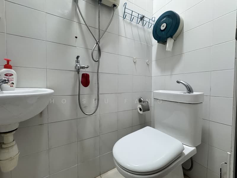 The Alcove, 10 Lorong 27 Geylang Singapore, Room Rental, 150 sqft, Condominium For Rent, by Ho Shu Fang ., 500124591 - Bathroom - PropertyGuru.com.sg