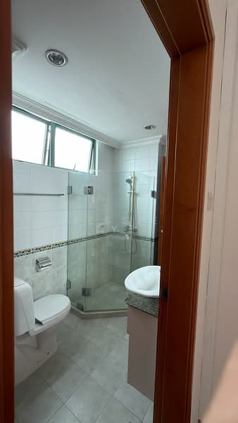 Mutiara View, 11 Jalan Mutiara, 3 Bedrooms, 1,163 sqft, Apartment For Rent, by Jessie Lye, 500124596 - Bathroom - PropertyGuru.com.sg