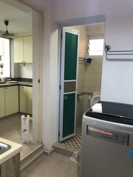 158 Lorong 1 Toa Payoh, 158 Lorong 1 Toa Payoh, 5 Bedrooms, 1,615 sqft, HDB Flat For Rent, by Huang Han, 500124622 - Kitchen - PropertyGuru.com.sg