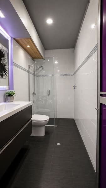 272D Sengkang Central, 272D Sengkang Central, 3 Bedrooms, 969 sqft, HDB Flat For Sale, by Delvin Ong, 500124625 - Bathroom - PropertyGuru.com.sg