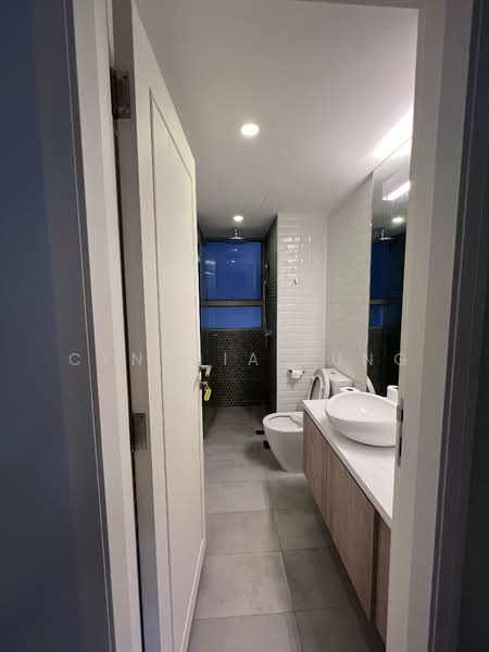 The Bayshore, 30 Bayshore Road, 2 Bedrooms, 926 sqft, Condominium For Sale, by Cynthia Fung, 500124635 - Bathroom - PropertyGuru.com.sg