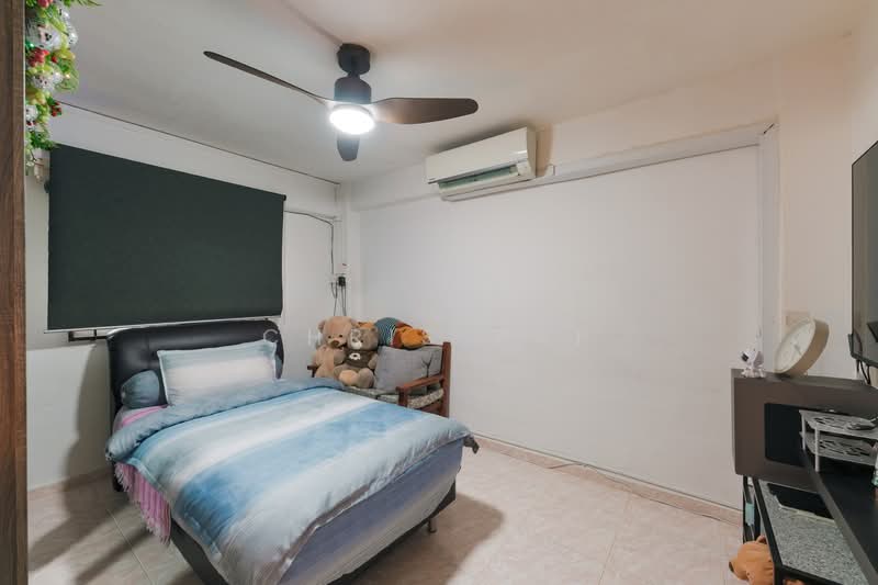 12 Upper Boon Keng Road, 12 Upper Boon Keng Road, 2 Bedrooms, 710 sqft, HDB Flat For Sale, by Chris Yap, 500124640 - Bedroom - PropertyGuru.com.sg