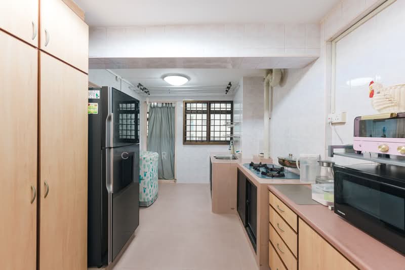 12 Upper Boon Keng Road, 12 Upper Boon Keng Road, 2 Bedrooms, 710 sqft, HDB Flat For Sale, by Chris Yap, 500124640 - Kitchen - PropertyGuru.com.sg