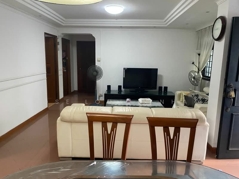 645 Jurong West Street 61, 645 Jurong West Street 61, 3 Bedrooms, 1,076 sqft, HDB Flat For Sale, by Jose Loh Zhenhao, 500124655 - Living Room - PropertyGuru.com.sg