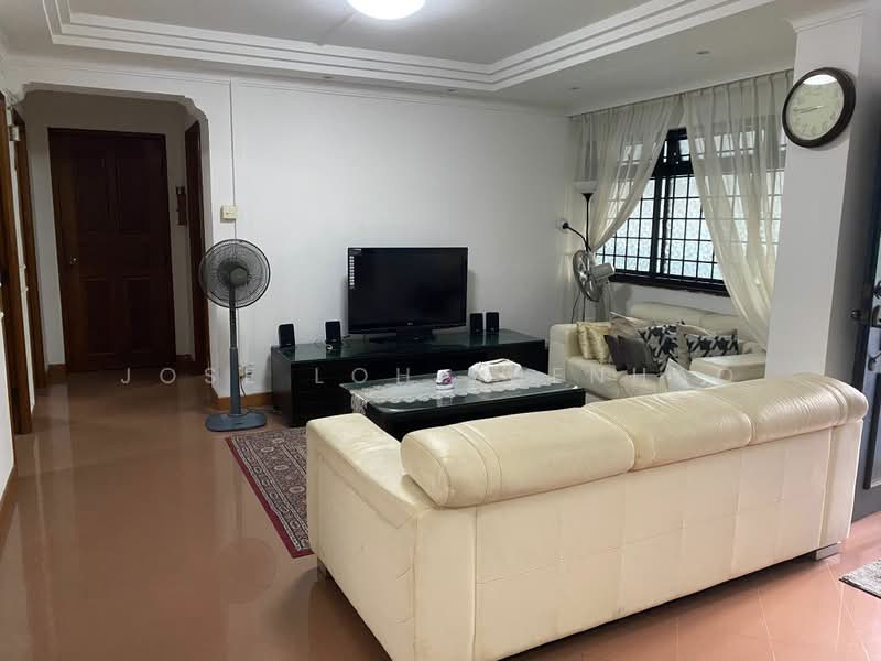 645 Jurong West Street 61, 645 Jurong West Street 61, 3 Bedrooms, 1,076 sqft, HDB Flat For Sale, by Jose Loh Zhenhao, 500124655 - Living Room - PropertyGuru.com.sg