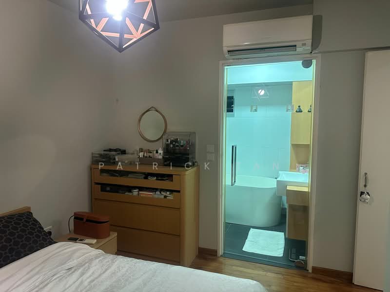 523B Tampines Central 7, 523B Tampines Central 7, 2 Bedrooms, 721 sqft, HDB Flat For Sale, by Patrick Tan, 500124667 - Bedroom - PropertyGuru.com.sg