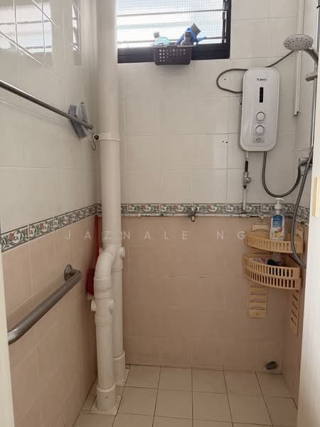 163 Stirling Road, 163 Stirling Road, Room Rental, 120 sqft, HDB Flat For Rent, by Jaznale Ng, 500124672 - Bathroom - PropertyGuru.com.sg