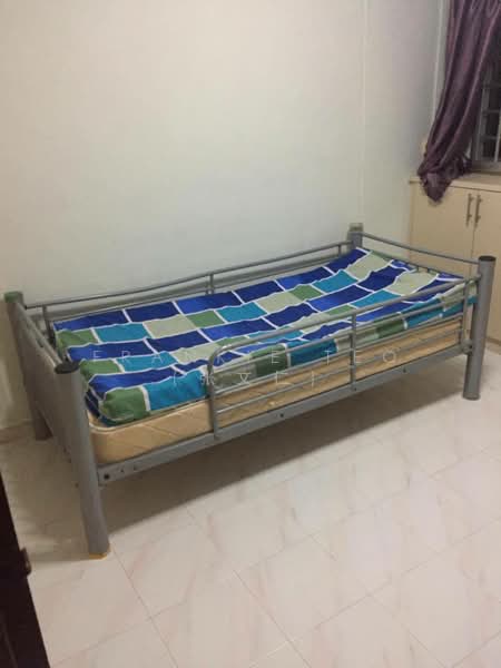 374 Bukit Batok Street 31, 374 Bukit Batok Street 31, 3 Bedrooms, 1,000 sqft, HDB Flat For Rent, by Frankie Teo (张文仁), 500124678 - Bedroom - PropertyGuru.com.sg