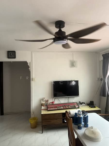 374 Bukit Batok Street 31, 374 Bukit Batok Street 31, 3 Bedrooms, 1,000 sqft, HDB Flat For Rent, by Frankie Teo (张文仁), 500124678 - Living Room - PropertyGuru.com.sg