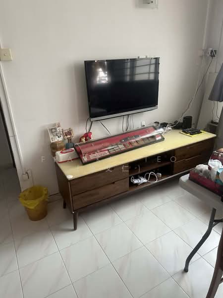 374 Bukit Batok Street 31, 374 Bukit Batok Street 31, 3 Bedrooms, 1,000 sqft, HDB Flat For Rent, by Frankie Teo (张文仁), 500124678 - Living Room - PropertyGuru.com.sg