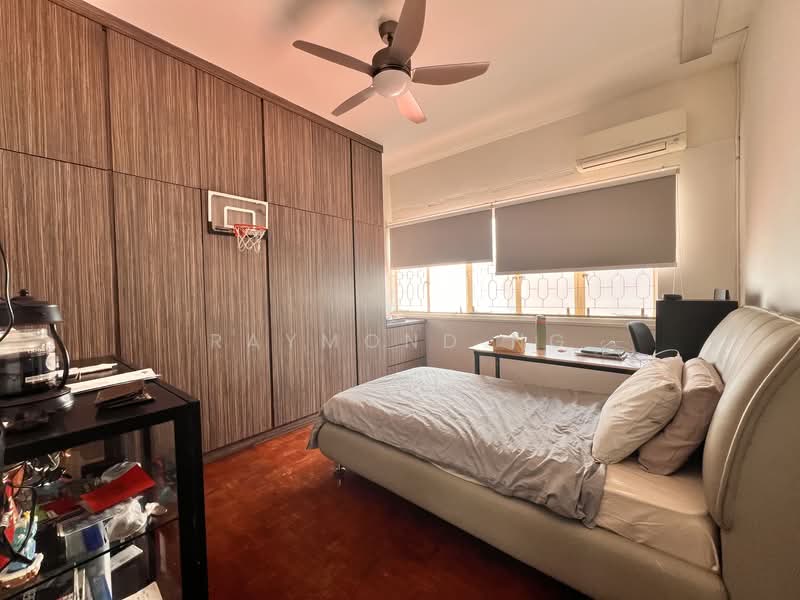 Taman Kembangan, Taman Kembangan, 4 Bedrooms, 2,500 sqft, Semi-Detached House For Sale, by Raymond Ng, 500124682 - Bedroom - PropertyGuru.com.sg