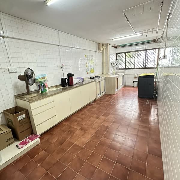573 Cheng San Court, 573 Ang Mo Kio Avenue 3, 3 Bedrooms, 990 sqft, HDB Flat For Sale, by Sabrina Chua, 500124691 - Kitchen - PropertyGuru.com.sg