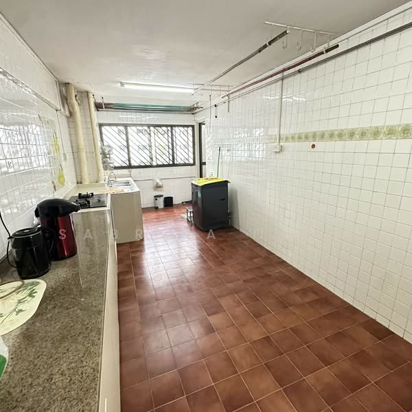 573 Cheng San Court, 573 Ang Mo Kio Avenue 3, 3 Bedrooms, 990 sqft, HDB Flat For Sale, by Sabrina Chua, 500124691 - Kitchen - PropertyGuru.com.sg