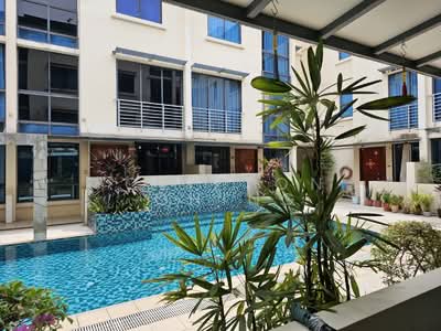 For Rent - La Belle